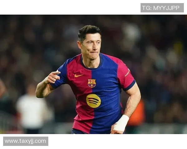 五号足球明星代表的传奇之路与荣耀时刻揭秘 五号足球明星代表的传奇之路与荣耀时刻揭秘