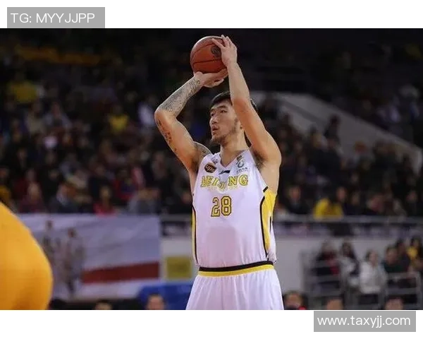 杭州网球队以96分稳居总决赛积分榜首位展现强劲实力 杭州网球队以96分稳居总决赛积分榜首位展现强劲实力