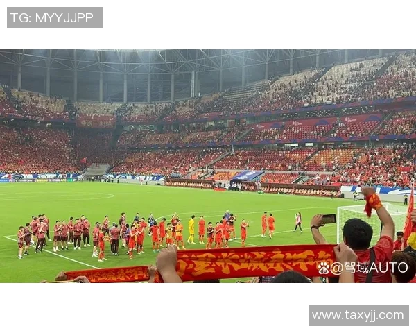 明天足球员的精彩表现与赛场背后的故事探秘